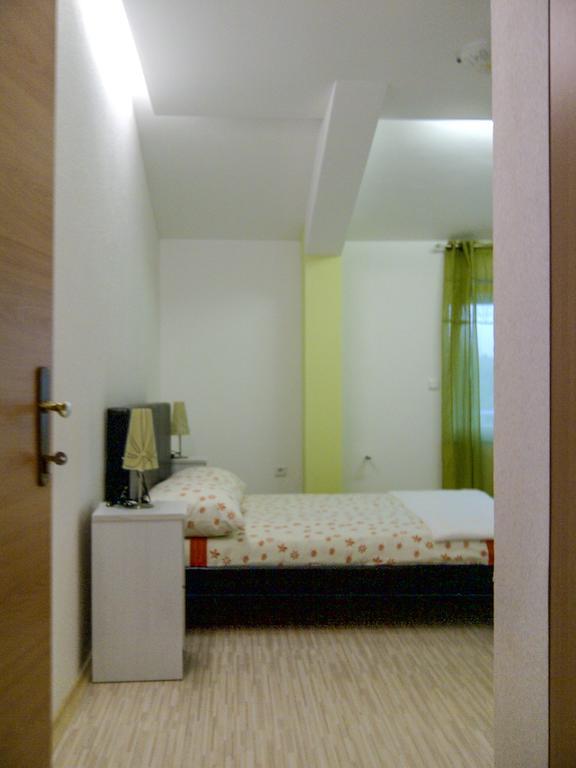 Guest House Croatia Fazana Bagian luar foto
