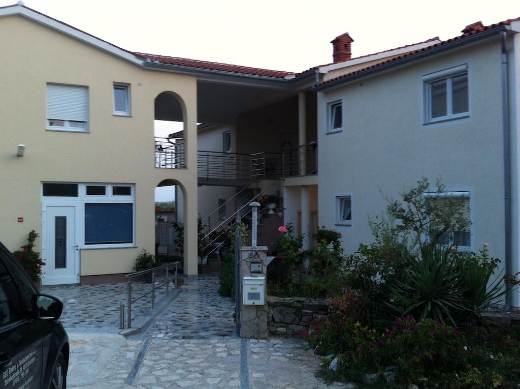 Guest House Croatia Fazana Bagian luar foto