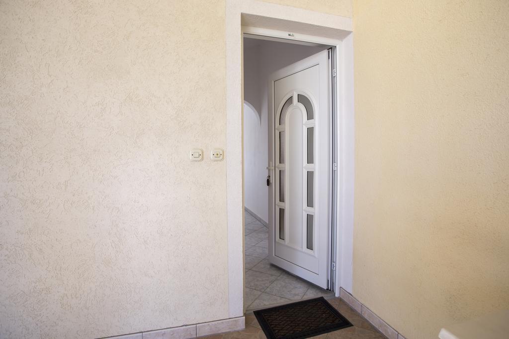 Guest House Croatia Fazana Bagian luar foto