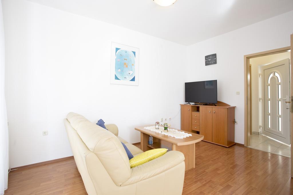 Guest House Croatia Fazana Bagian luar foto